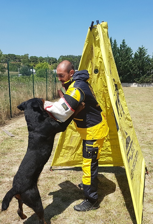 Tuta protettiva per gare sportive