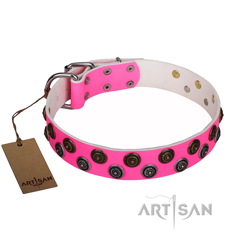 FDT Artisan - Collare rosa "Glamour Finery" per Labrador - Clicca l'immagine per chiudere